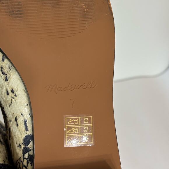 Madewell The Essex Ankle Boot in Snake Print - Size 7 - Picture 11 of 11